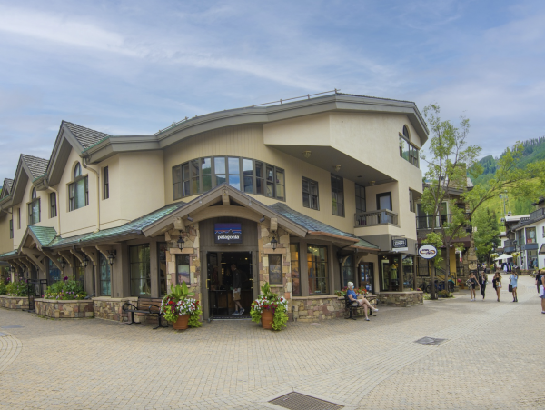 Gorgeous 3 Bedroom Condo in Vail Sleeps 10